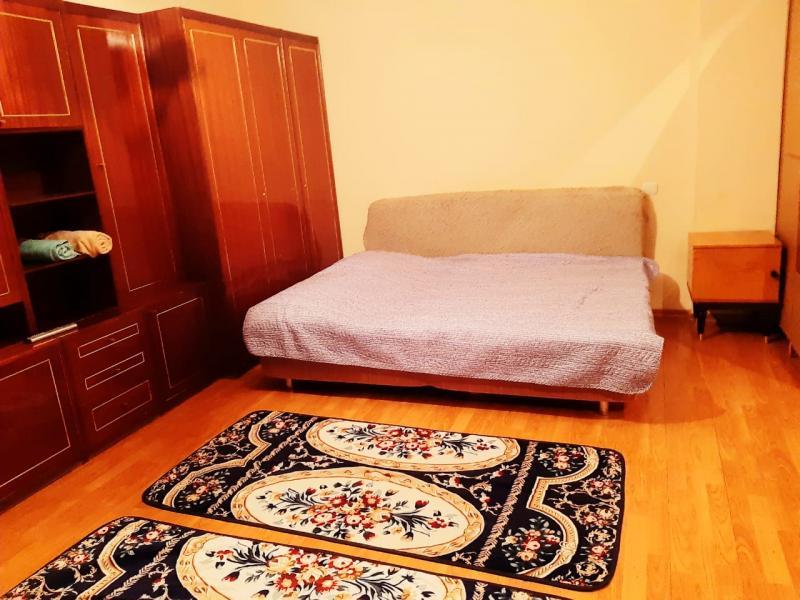 Сдам квартиру в районе (ул. Беломорская): 1 комнатная квартира посуточно на Розыбакиева 90 - снять квартиру на Nedvizhimostpro.kz