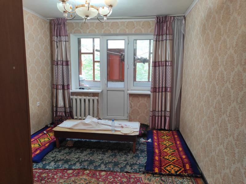 Продам квартиру в районе (3 микрорайон): 3 комнатная квартира на Абая 82/3 - купить квартиру на Nedvizhimostpro.kz