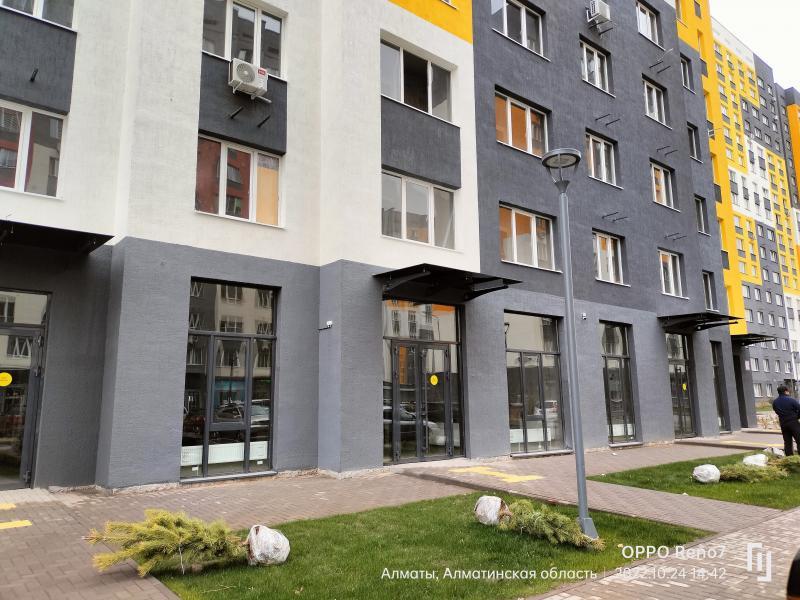 Продам торговое помещение в районе ( Аксай-1 шағын ауданында): Коммерческая недвижимость в новом ЖК - купить торговое помещение на Nedvizhimostpro.kz
