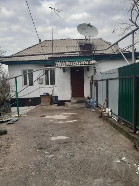 Продажа дом в районе ( 6-й градокомплекс шағын ауданында): Дом на Хожамьярова 43 - купить дом на Nedvizhimostpro.kz