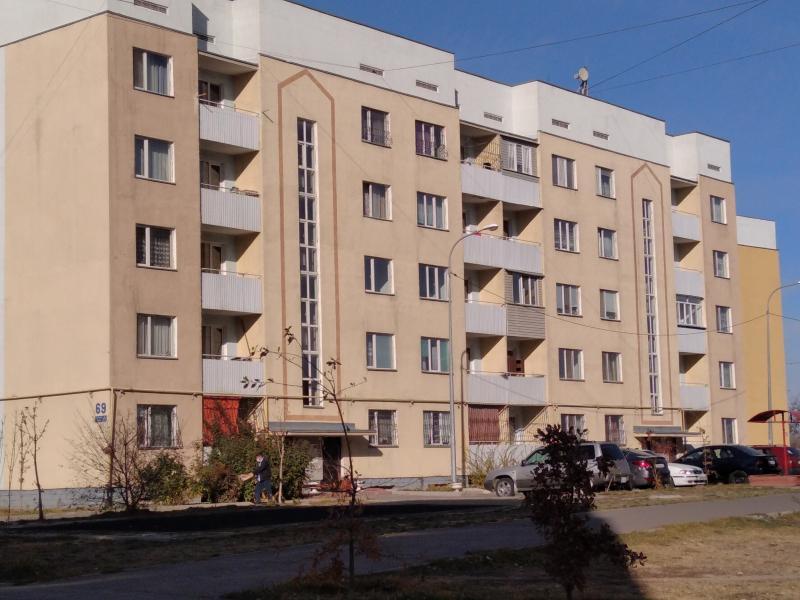 Продажа квартиру в районе ( 6-й градокомплекс шағын ауданында): 3 комнатная квартира в мкр Саялы, 67 - купить квартиру на Nedvizhimostpro.kz