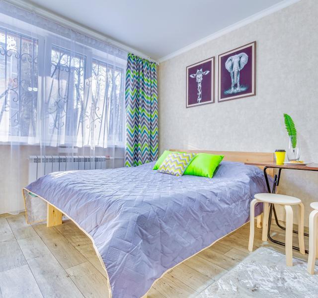 Аренда посуточно квартиру в районе ( Курылысшы шағын ауданында): 1 комнатная квартира посуточно на Казыбек би, 126 - снять квартиру на Nedvizhimostpro.kz