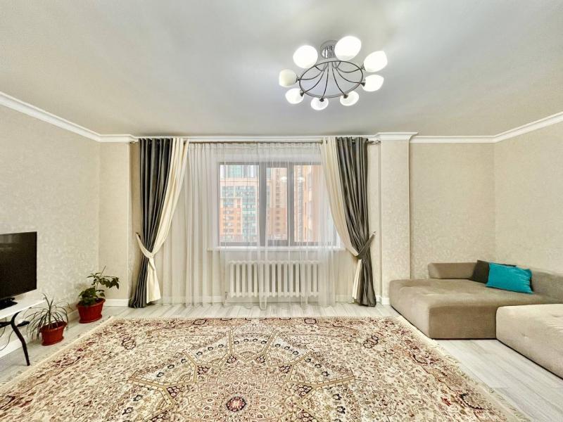Продажа квартиру в районе (ул. Яглинского): 3 комнатная квартира на Сыганак 2 - купить квартиру на Nedvizhimostpro.kz