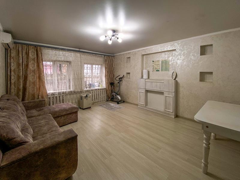 Продам дом в районе ( Курылысшы шағын ауданында): Дом в мкр Айгерим-1 - купить дом на Nedvizhimostpro.kz