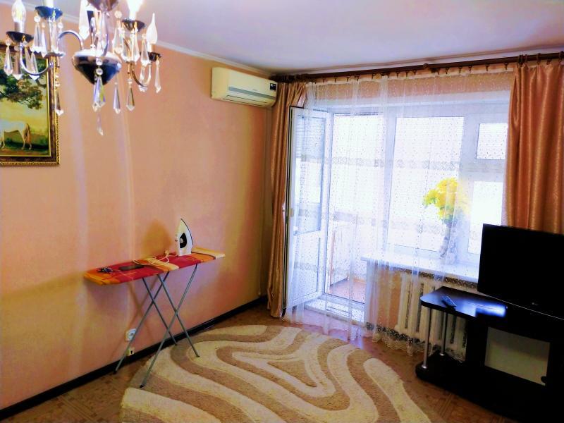 Продам: 1 комнатная квартира посуточно на Доспанова - купить квартиру на Nedvizhimostpro.kz