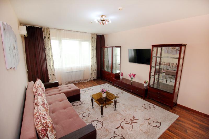 Сдам квартиру в районе ( Таугуль шағын ауданында): 2 комнатная квартира посуточно на Навои 7 - снять квартиру на Nedvizhimostpro.kz
